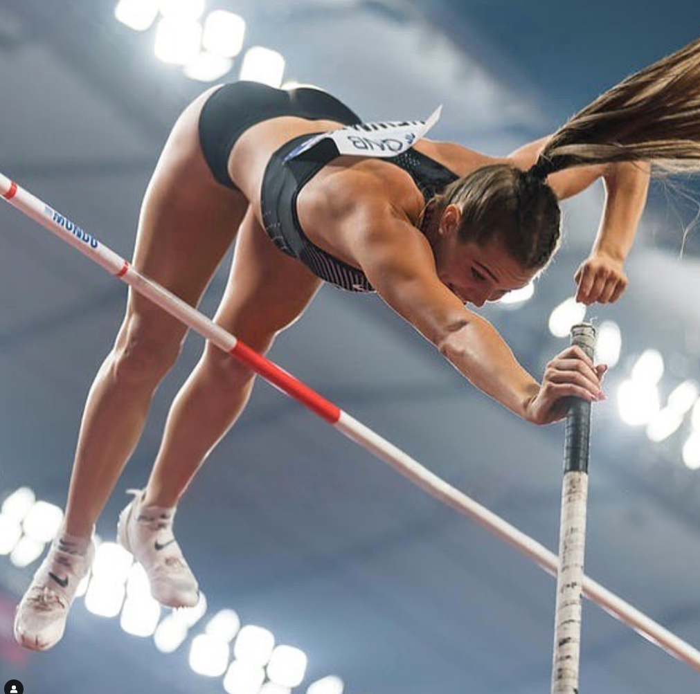 Alysha Newman hot canadian pole vault