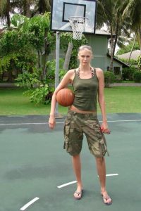 Maria Stepanova basket girl