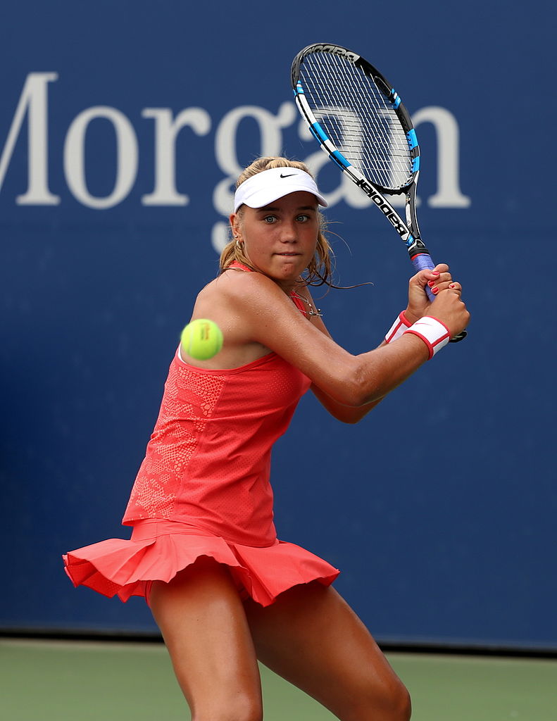 Sofia kenin swimsuit