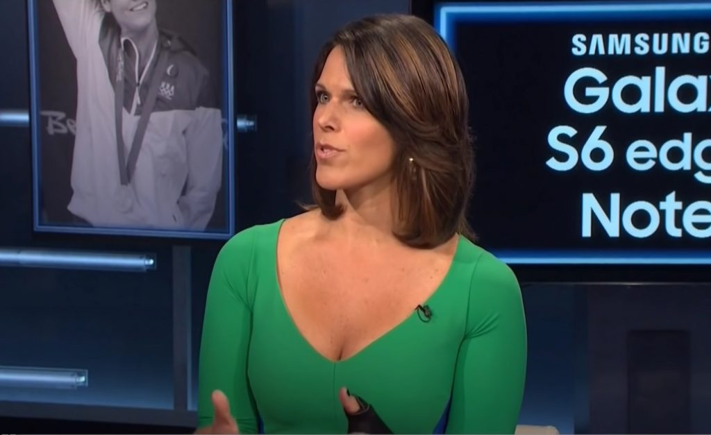 Dana Jacobson sexy hot showing cleavage